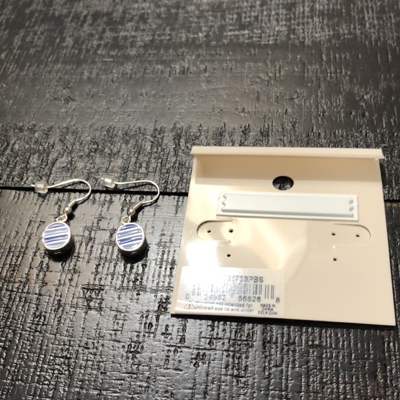 NWT Belk Kim Rogers Silver Tone & Blue Earrings! - Picture 2 of 6